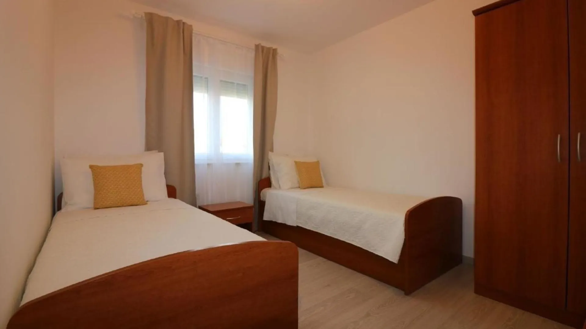 Holiday home Bungalow Mit Pool Und Garten In Porec Croatia