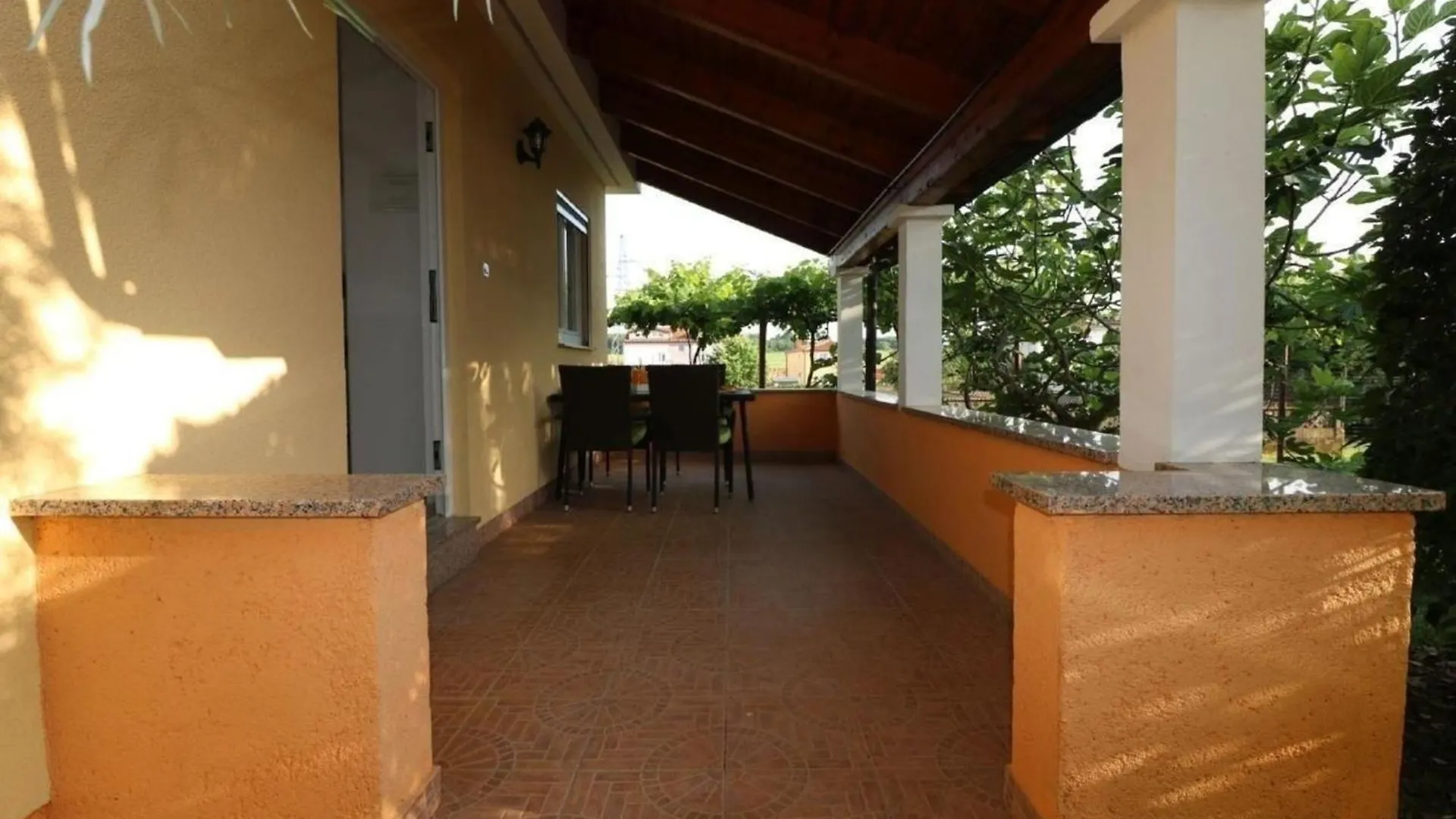 Bungalow Mit Pool Und Garten In Porec Croatia